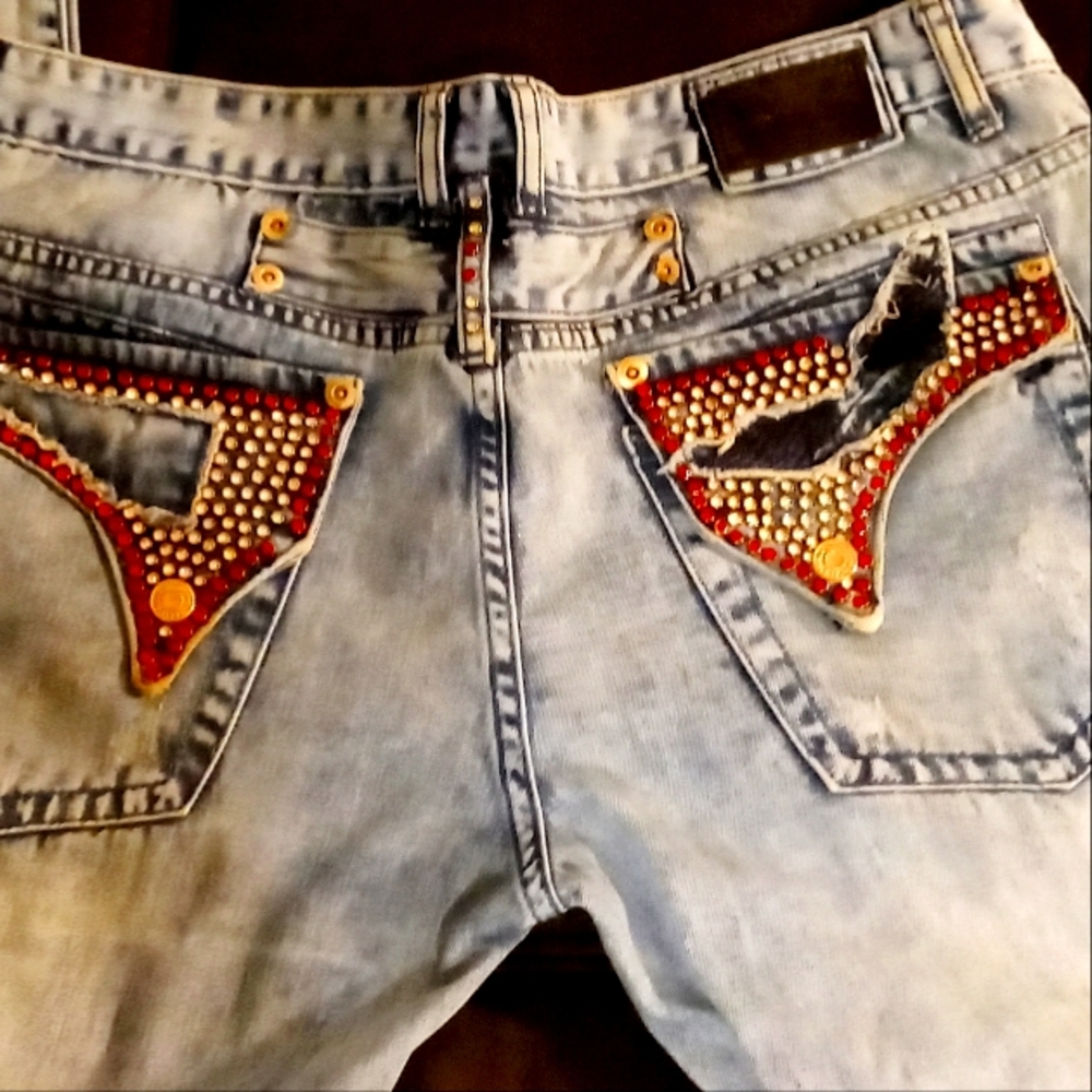 Robin's Jeans blue jeans embellished back pockets size 38(38x33)